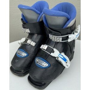 Bazar - Nordica GP T2 Boy velikost 17,5 17,5