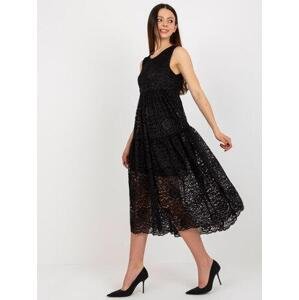 Fashionhunters Černé krajkové šaty s volánkem OCH BELLA Velikost: M
