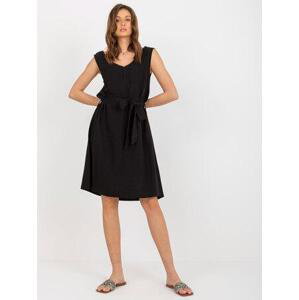 Fashionhunters Černé letní šaty s páskem RUE PARIS Velikost: S