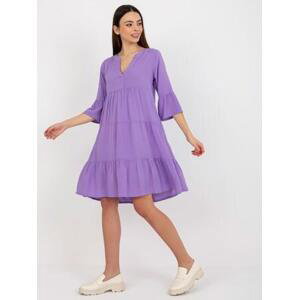 Fashionhunters Fialové volné šaty s volánem s výstřihem do V SUBLEVEL Velikost: M
