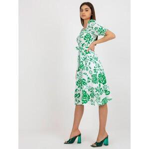 Fashionhunters Bílé a zelené vzorované midi šaty s páskem Velikost: 40