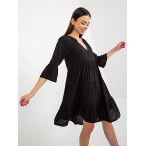 Fashionhunters Černé letní šaty s volánkem oversize SUBLEVEL Velikost: XL