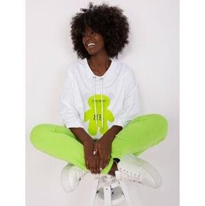 Fashionhunters Ecru světle zelená tepláková souprava s kalhotami Velikost: S/M