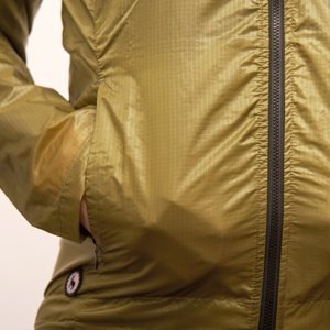 Fresh Trash Men´s Parachute Jacket golden Velikost: XL pánská bunda